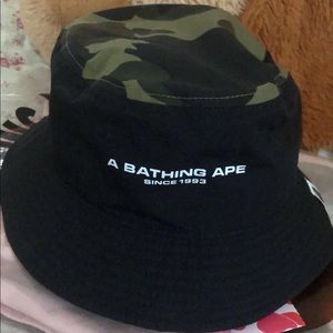 BAPE ladies bucket hat NWT